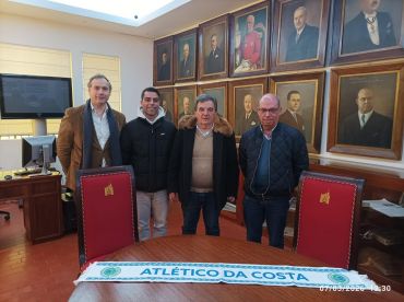 Clube Atlético de Santa Marinha da Costa reuniu com a Irmandade